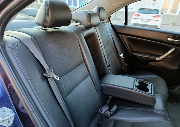 Honda Accord cena 10000 przebieg: 311000, rok produkcji 2004 z Elbląg małe 46